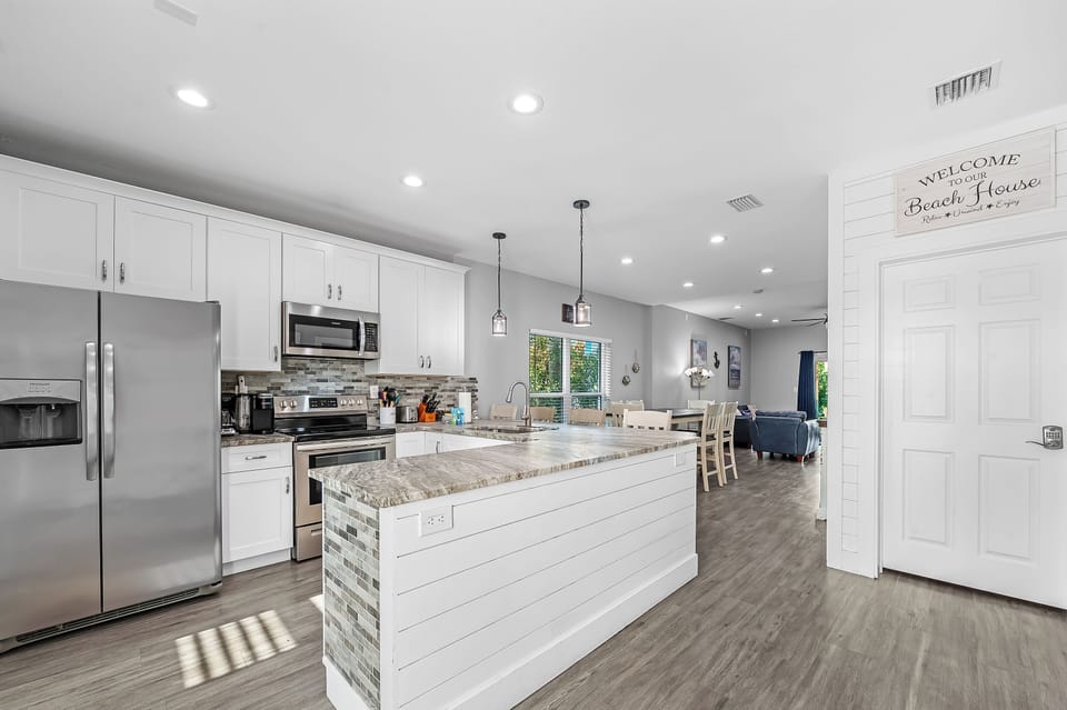 Beautifully updated kitchen with stainless appliances.