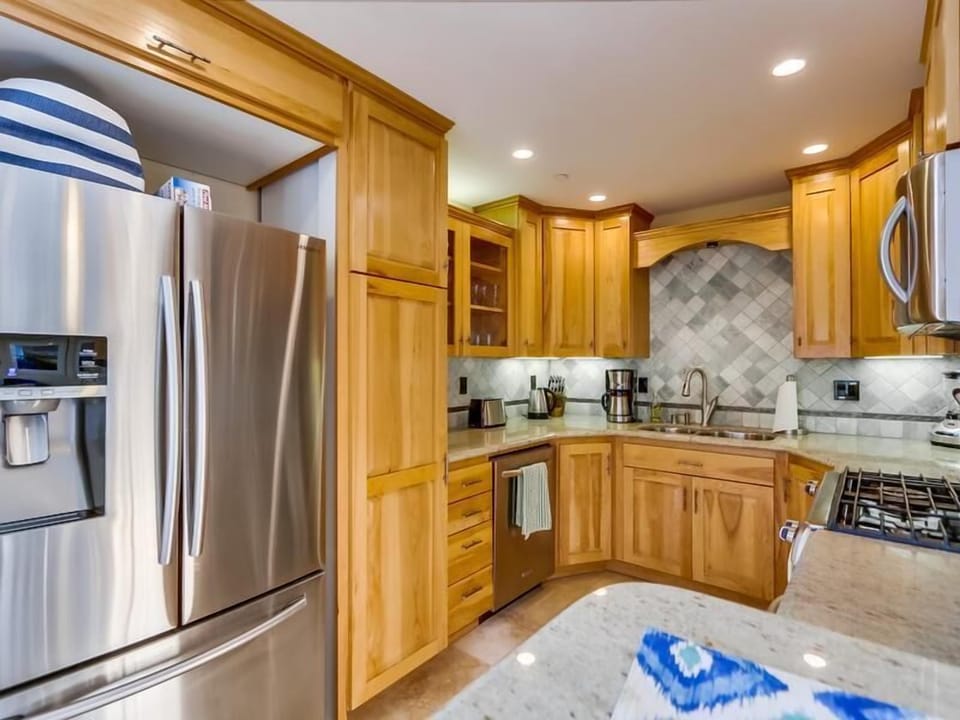 Fully equipped kitchen