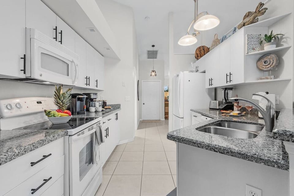 Your fully stocked kitchen is sure to please!