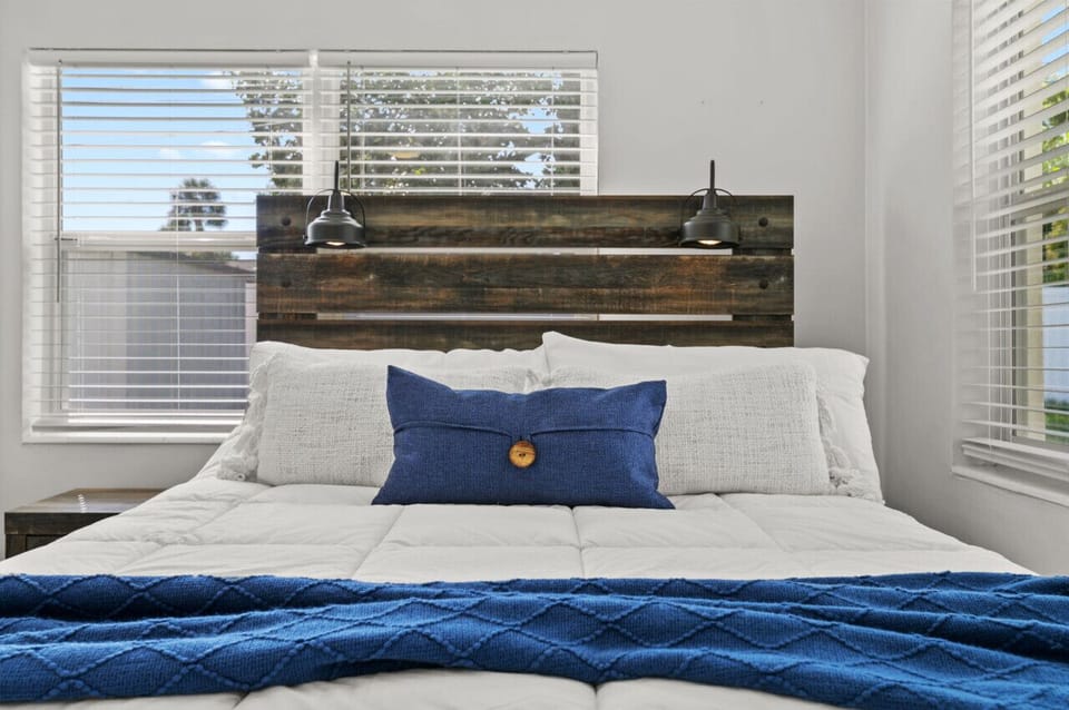 Guest Bedroom with Queen Bed