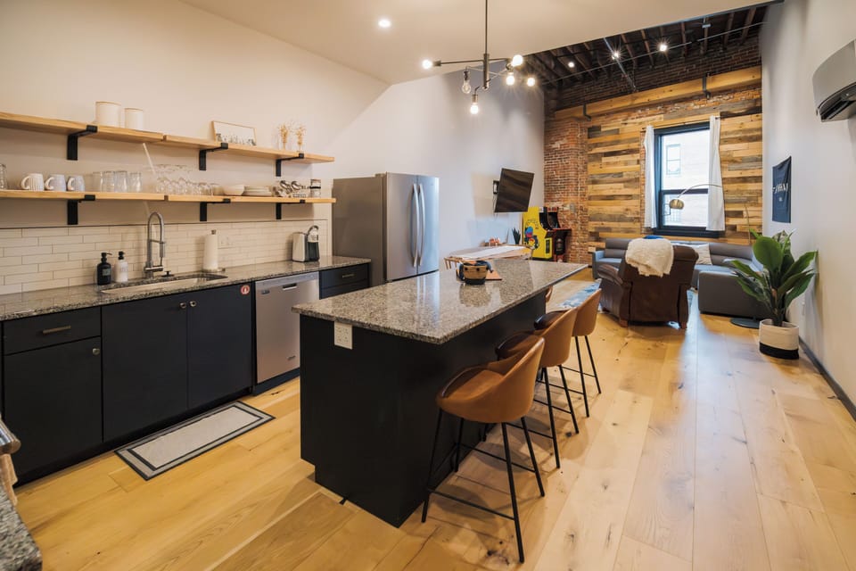 Kitchen/Dining (1)