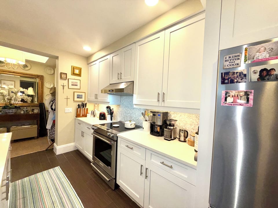 Another view of the kitchen
