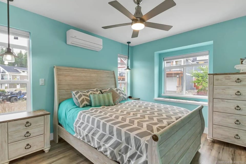 Bedroom #2 with Queen Bed