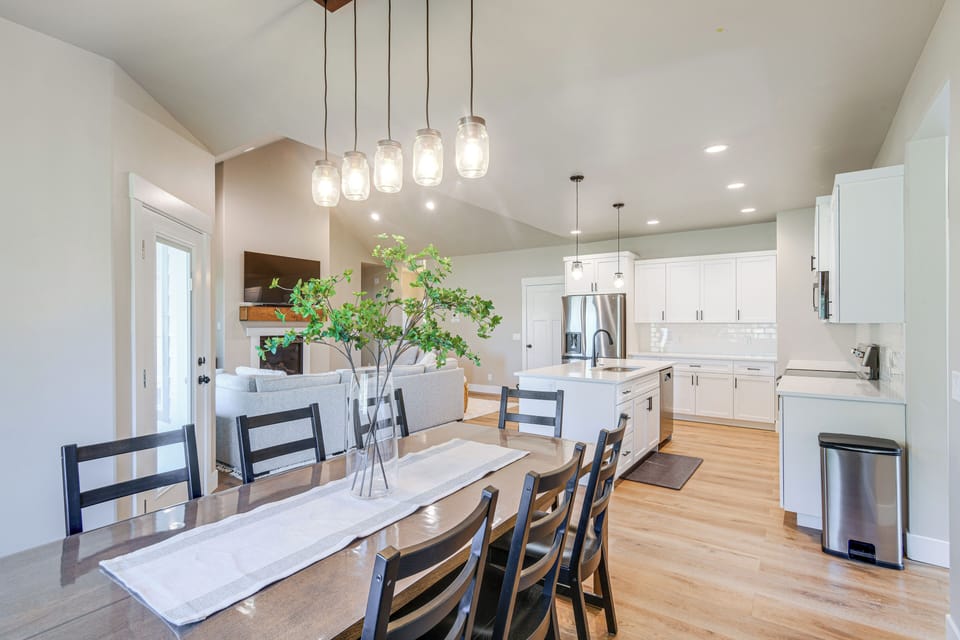 Dining Area | Kitchen | Cooking Basics