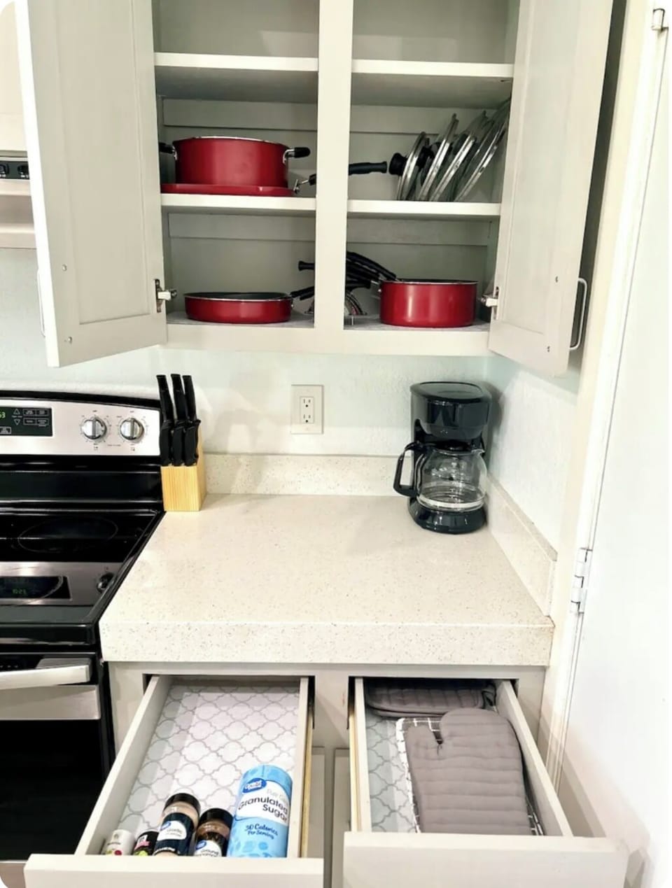 Fully equipped kitchen