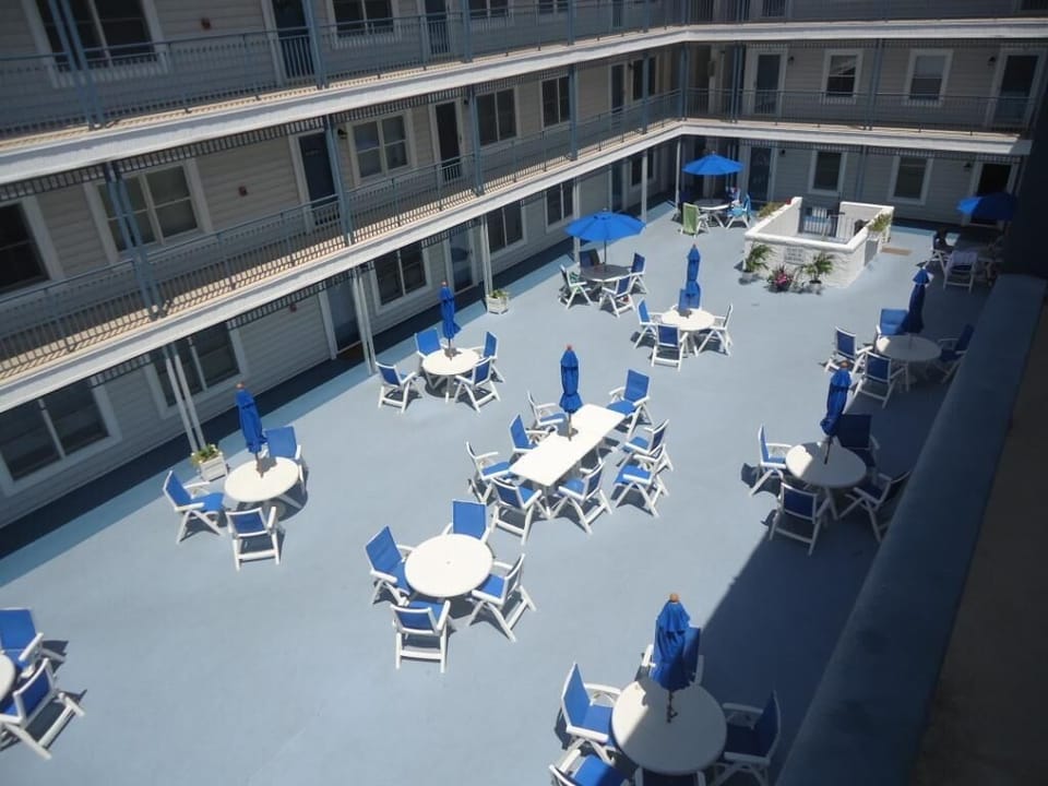 Common area deck seating area