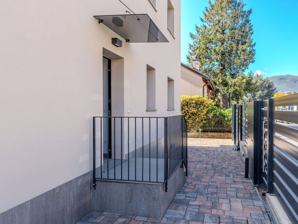 Wall, Facade, Handrail, Composite Material, Door, Gate, Iron, Metal, Fence, Balcony