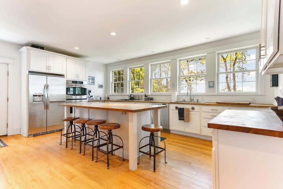 Light Filled Kitchen with Dual Ovens and Island | Cook, Prep, and Stay Connected