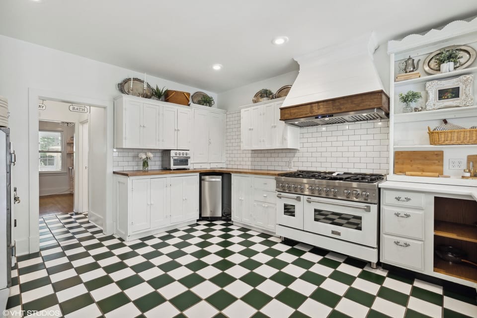 Chef's Kitchen With Double Oven, 6 Burners Range, Two Refrigerators, Dishwasher