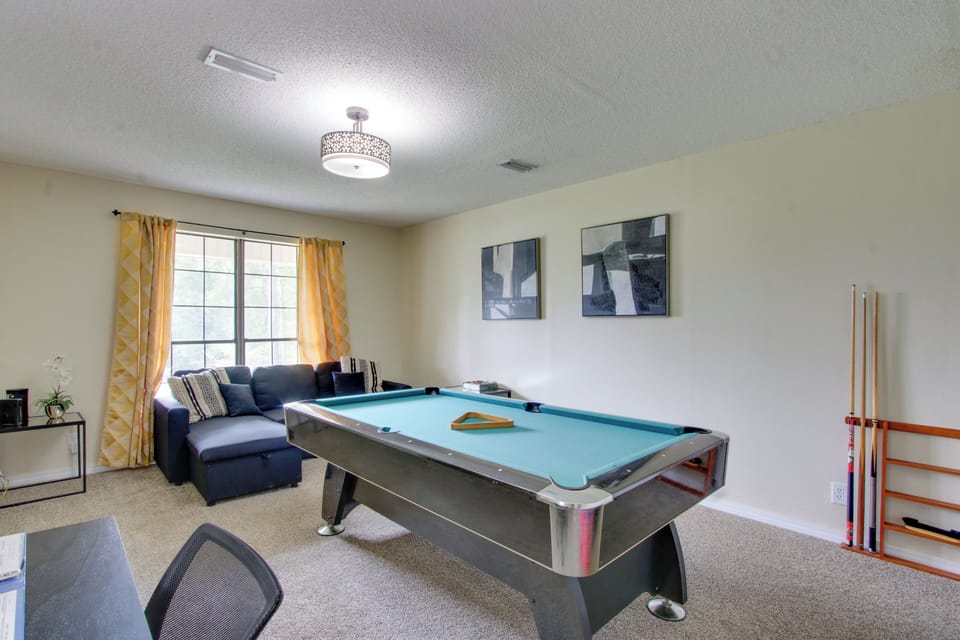 Daleville Vacation Rental | 3BR | 2BA | 2,006 Sq Ft | 4 Steps Required