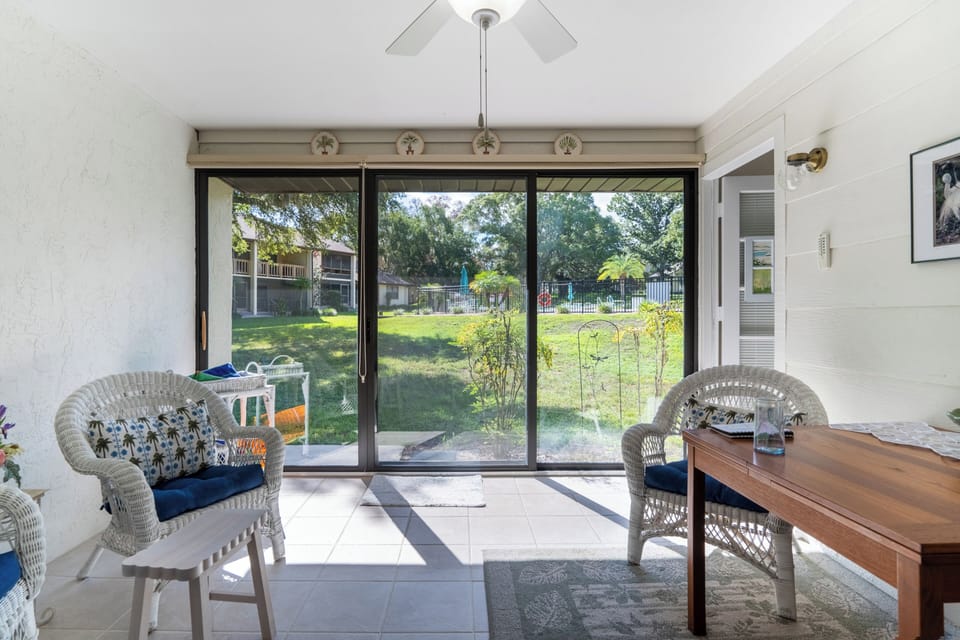 Screened Porch | Pool Views