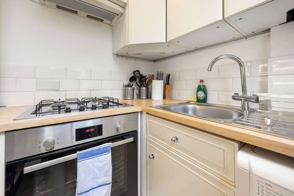 Kitchen is equipped with all the basics for a comfortable stay