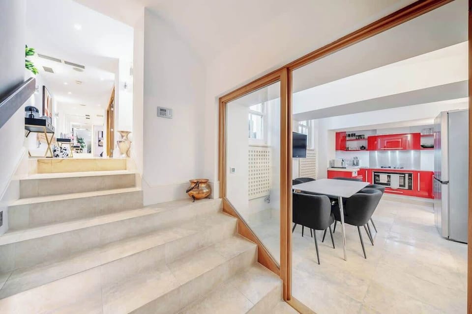 Rooms: Kitchen