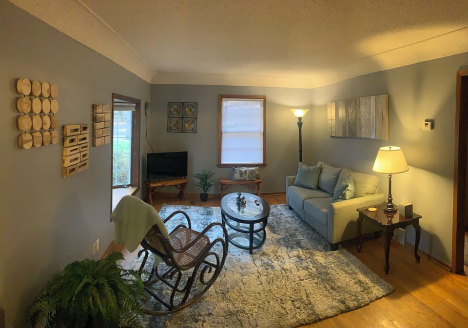 Main level living room