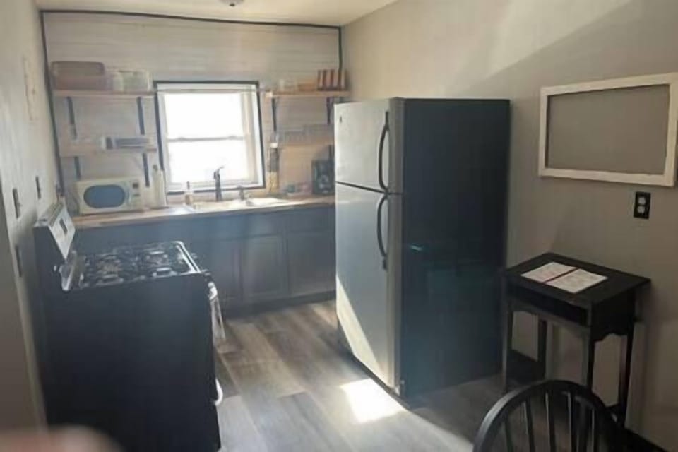 B9451984 5964 49d0 9905 38cc35e77279