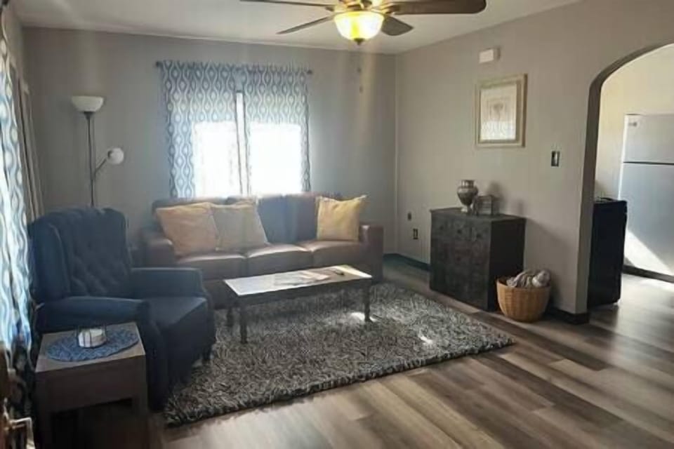 20c52b42 bf81 44ef b57f 4c329cefa1d1