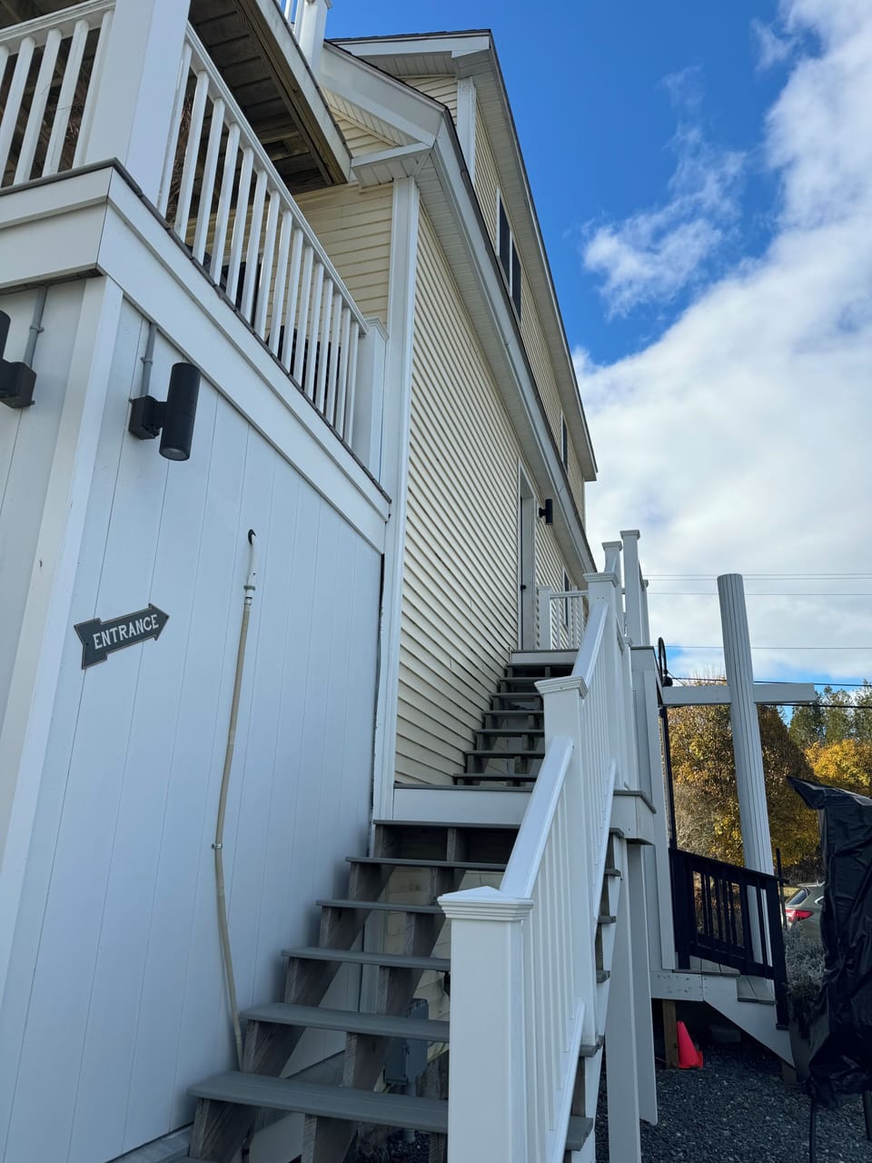 1 of 2 entrances into the apartment.