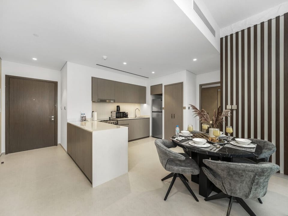 Fully Equipped Modern Kitchen and dining