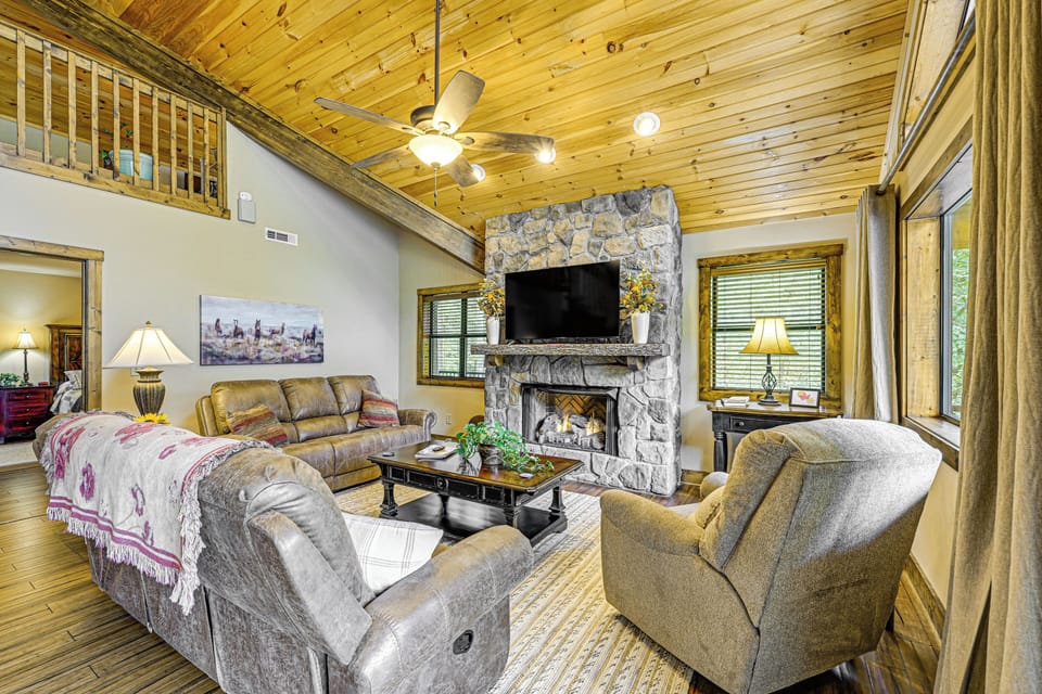 Otto Vacation Rental | 2BR | 2BA | Steps to Enter | 2,000 Sq Ft