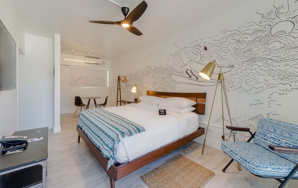 Bedroom with a comfortable King size bed. Exact unit will be assigned upon arrival. Views, colors and decor may vary.