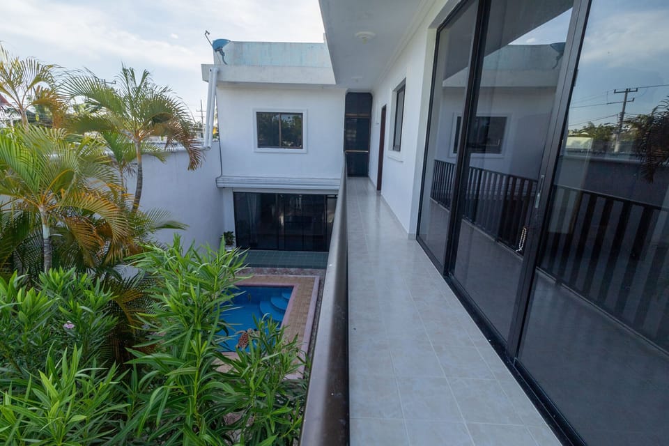 It is a small pool with a maximum depth of 1 meter.