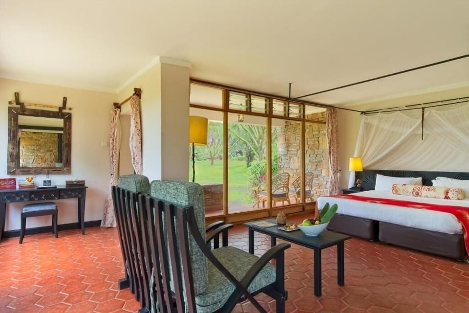 Unit with Double bed. Exact unit will be assigned upon arrival. Views, colors, and decor may vary.