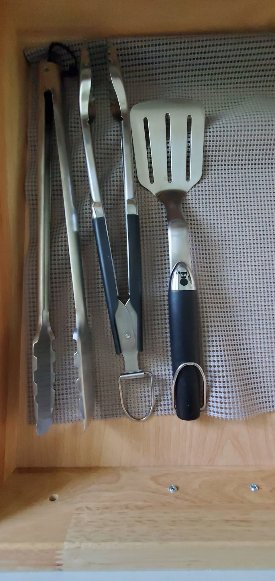 Grill utensils