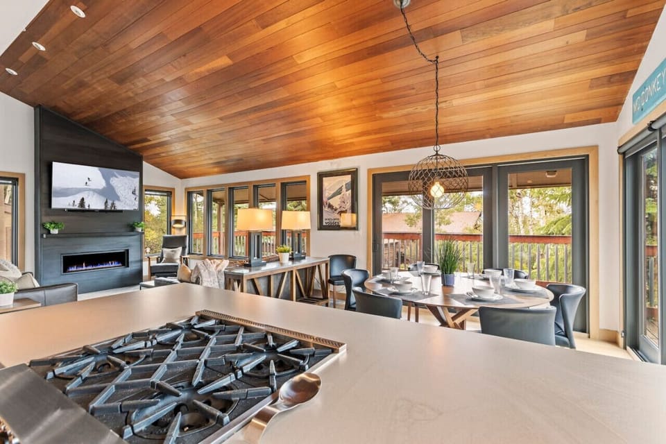 Spacious open layout seamlessly connecting the kitchen, dining, and living areas—perfect for entertaining and unwinding after a day on the slopes