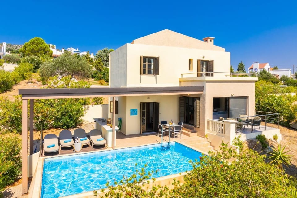 Beautiful villa with private pool and terrace with sea views