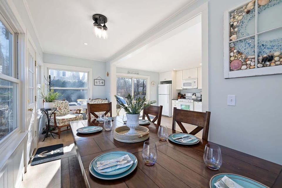Great dining space