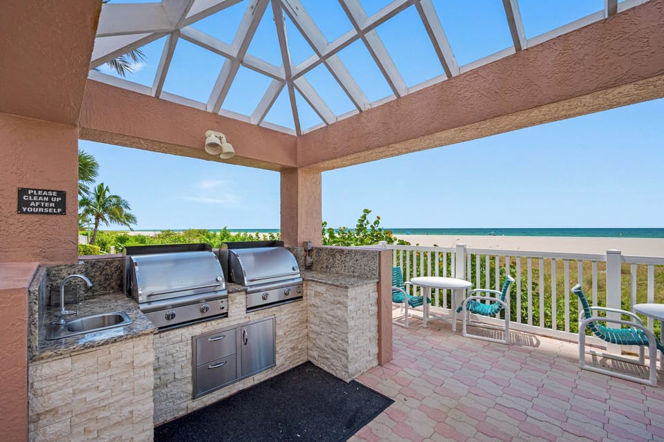 Complex Grilling area
