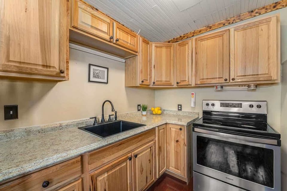 Full kitchen for all your favorite meals.