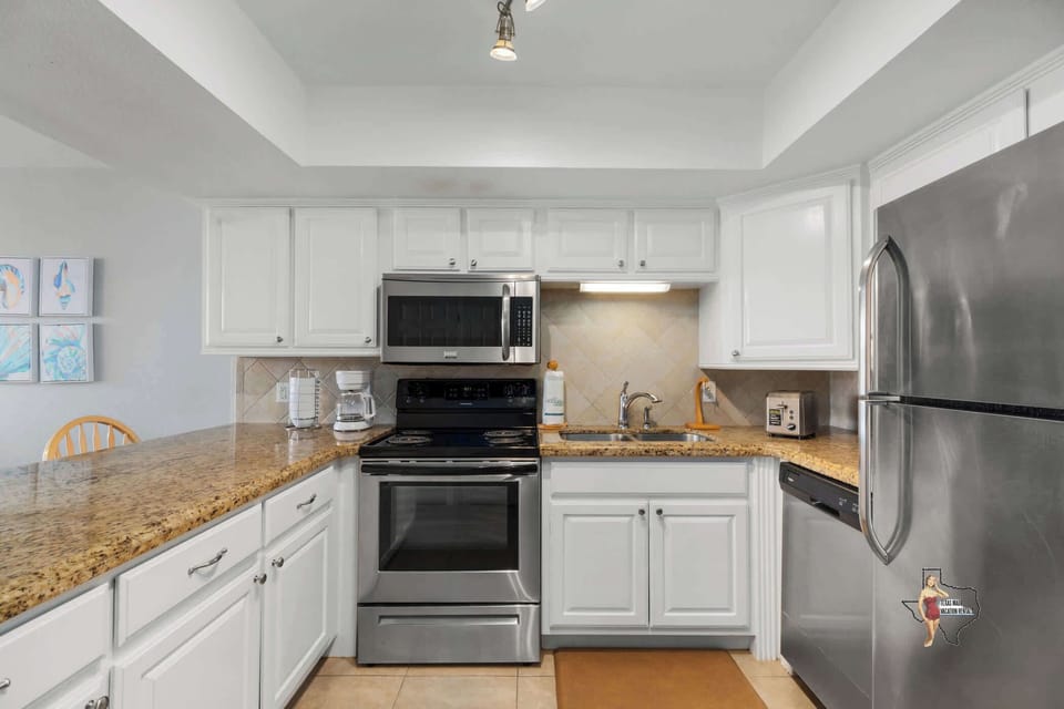 Lots of space for easy meal prep