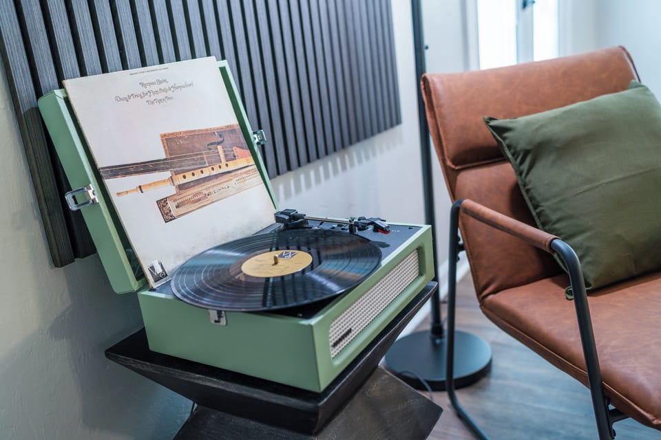 Bluetooth record player| Listen to curated records or play your own