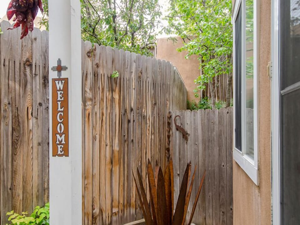 Exterior Entry