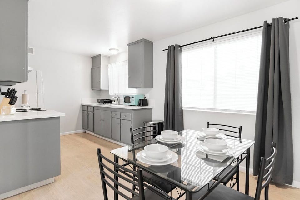 Dinning Room / Kitchen