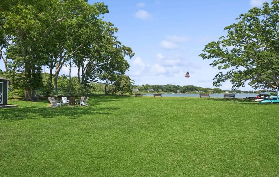 small beach down the block can paddle board or kayack to bigger beach by bridge