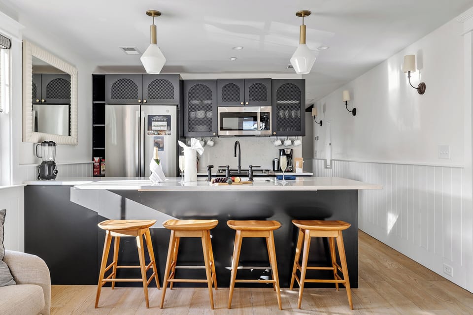The Fireplace Suite | Cozy Downtown Abode