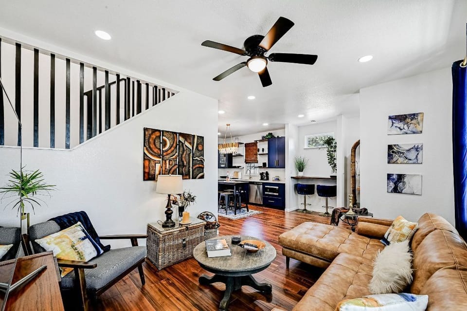 Living Room 4