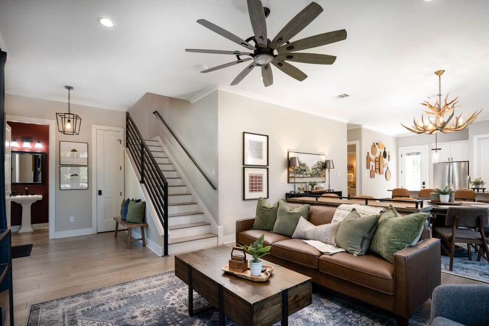 First floor, living room