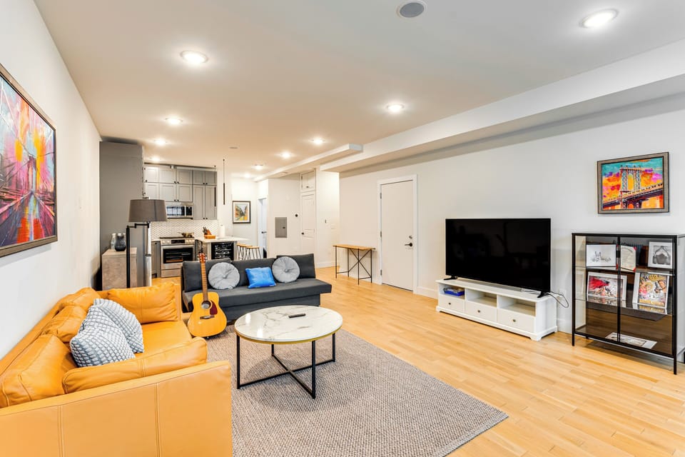 Living Room | Free WiFi | Smart TV | Central A/C | Full Sleeper Sofa