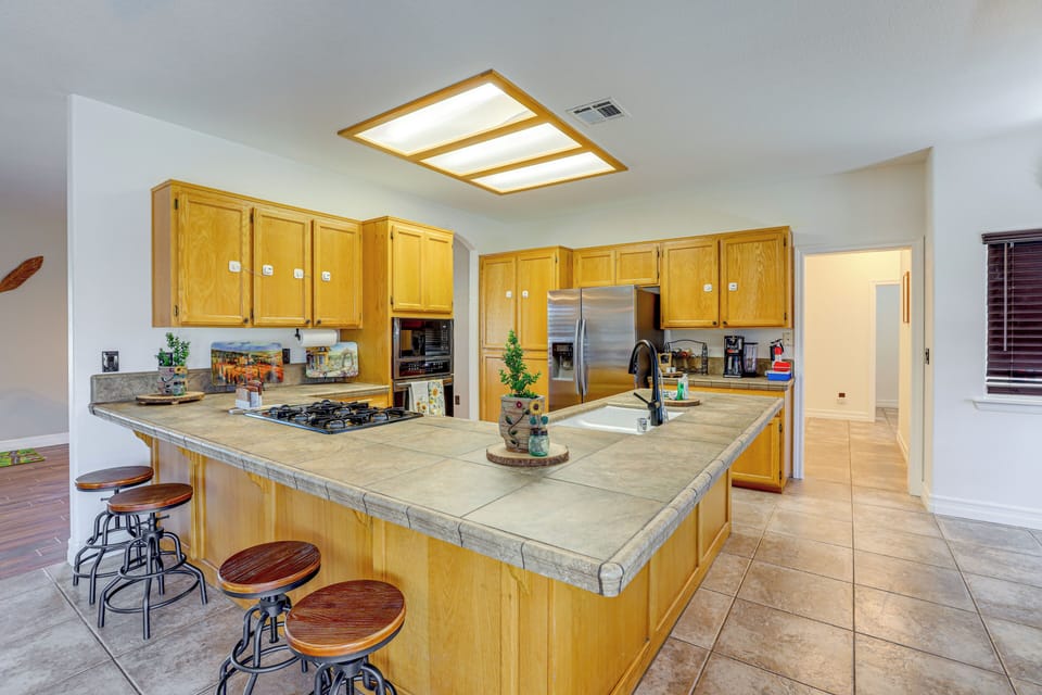 Kitchen | Dual Single-Serve/Drip Coffee Maker | Dishwasher | Cooking Basics