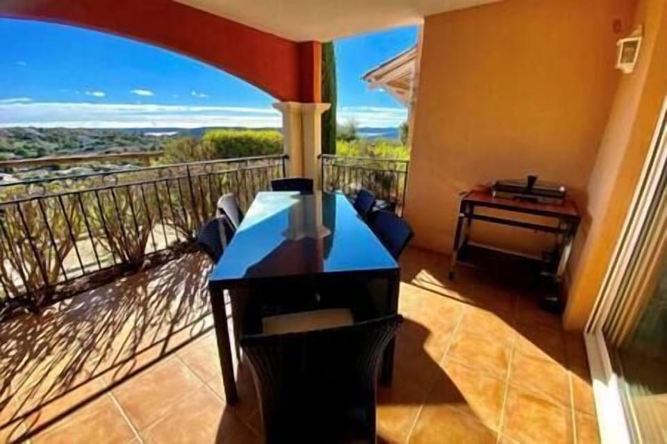 TERRACE 16 M2