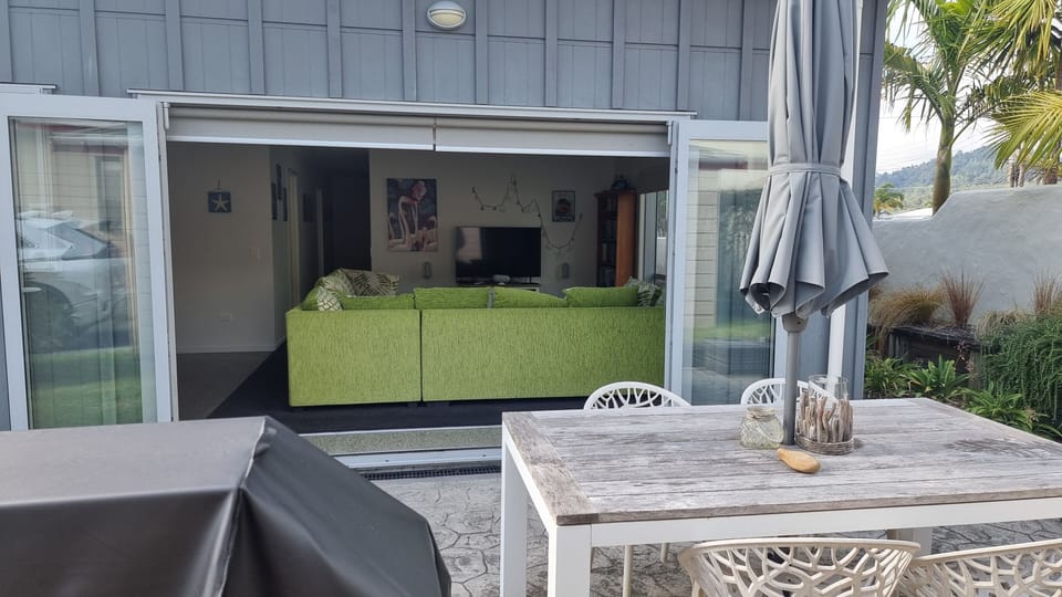 Alfresco space
