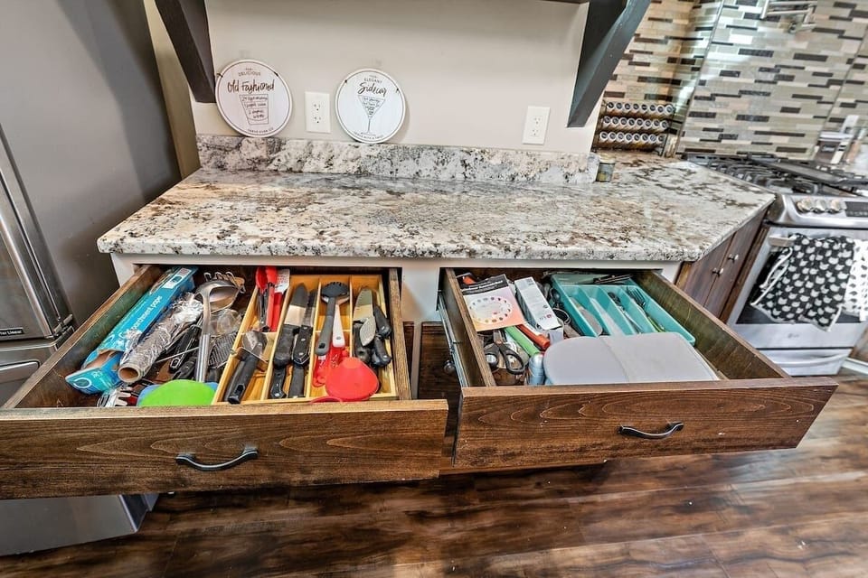 Furniture, Hardwood, Stained Wood, Drawer, Table