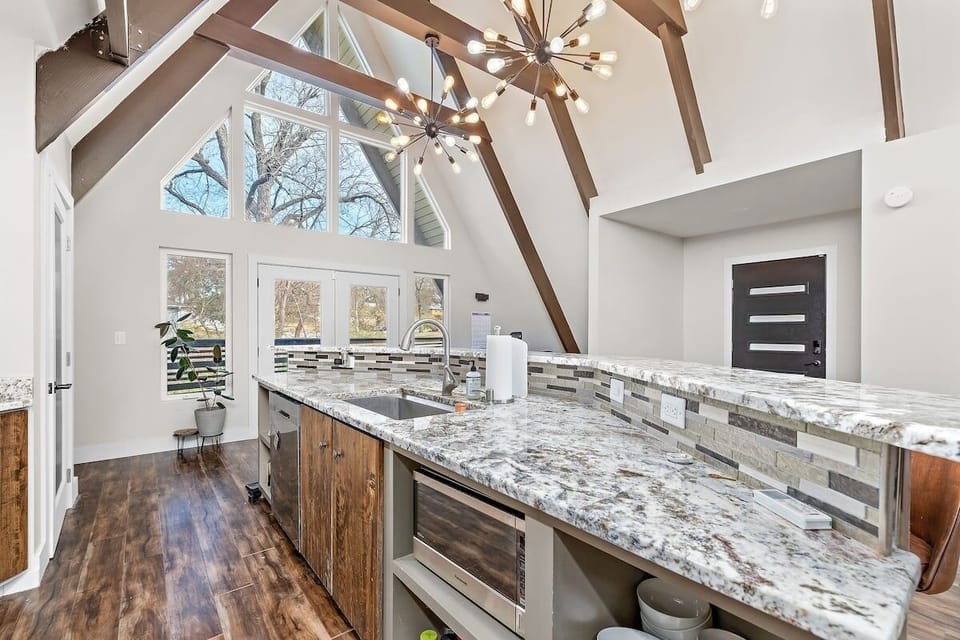 Indoors, Sink, Sink Faucet, Kitchen, Lamp