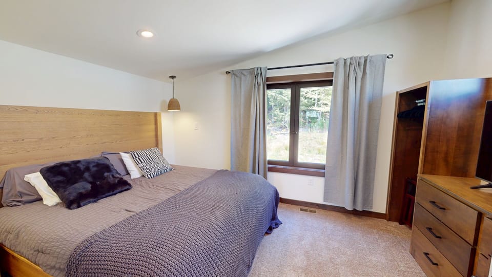 Indoors, Lamp, Bed, Furniture, Home Decor