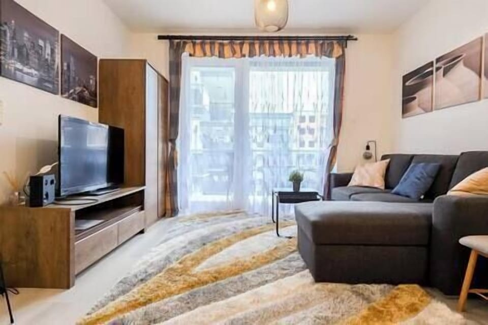 Living room (2)