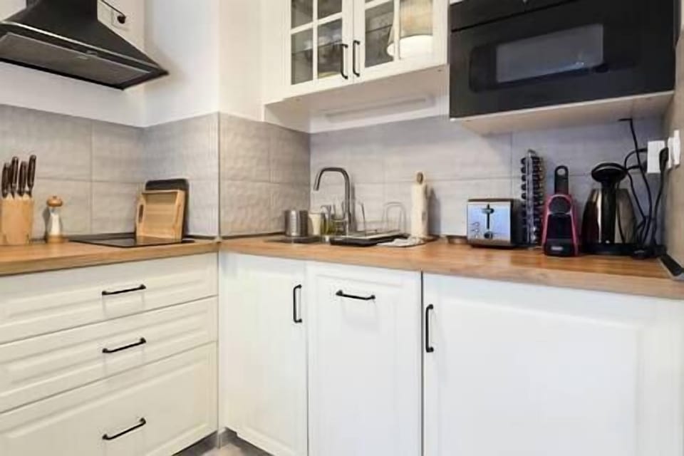 Kitchen (1)