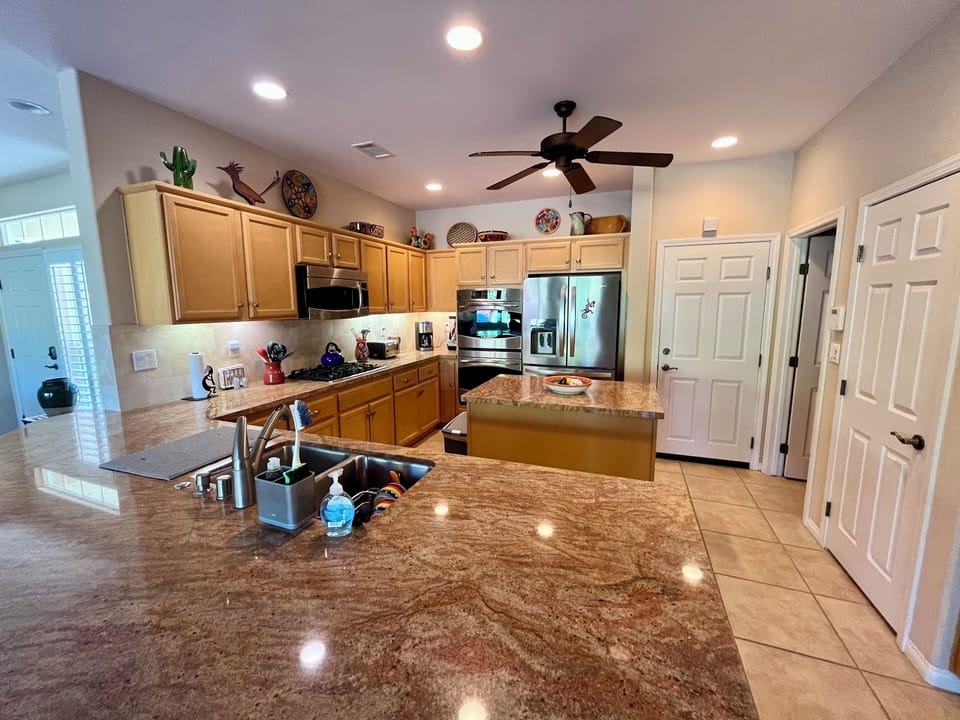 Gourmet kitchen